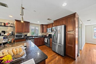 32 Adamson St in Boston, MA - Building Photo - Building Photo