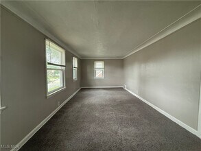 6715 Theota Ave in Parma, OH - Building Photo - Building Photo