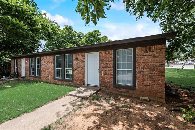 1000 S Mary St in Arlington, TX - Building Photo - Building Photo