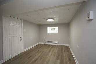 3521 W Grace St in Chicago, IL - Building Photo - Building Photo