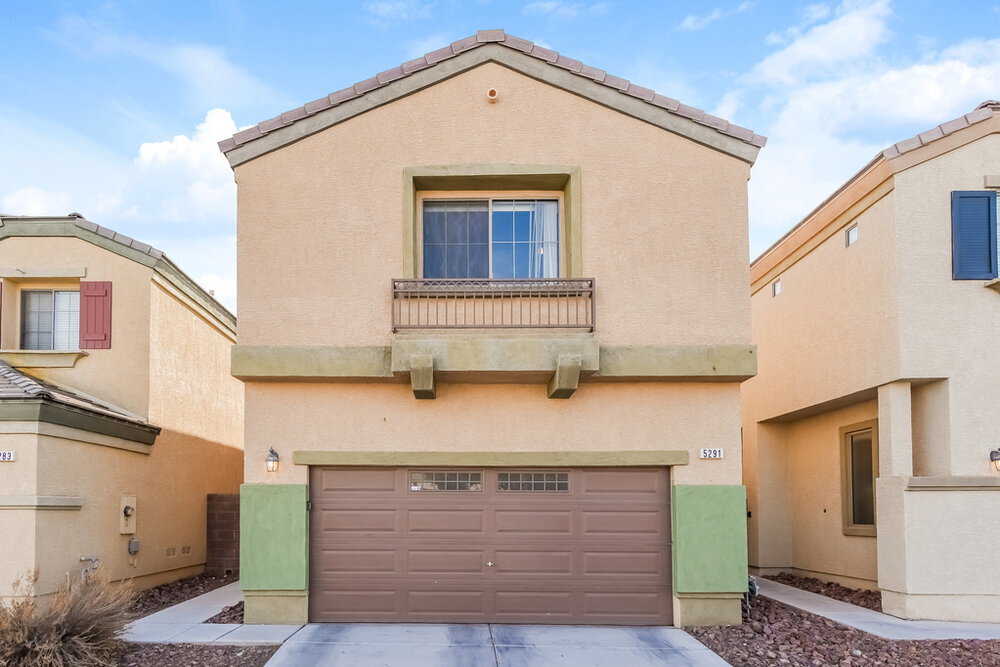 5291 Railroad River Ave in Las Vegas, NV - Foto de edificio