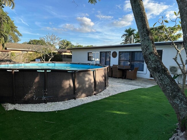 property at 5131 SW 6th St