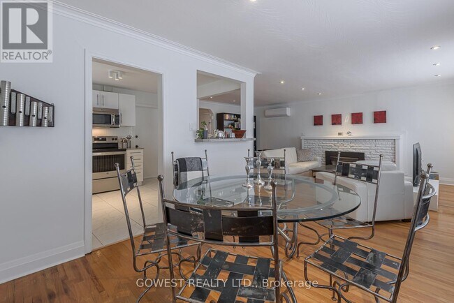 4613 Dundas St W in Toronto, ON - Building Photo - Building Photo