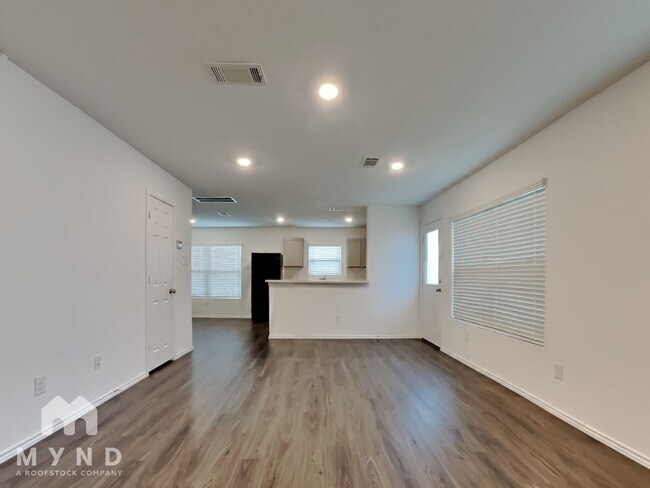5225 Elrington Vly Ln in Porter, TX - Building Photo - Building Photo