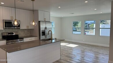 212 N Cove Blvd in Panama City, FL - Building Photo - Building Photo