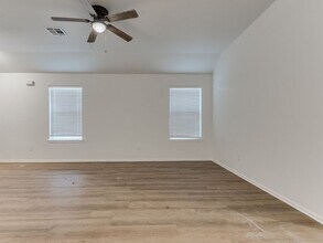 11604 Mackenzie Wy in Piedmont, OK - Building Photo - Building Photo