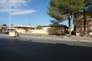 184-192 W New York Ave in Las Vegas, NV - Building Photo