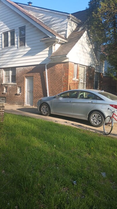 15062 Cruse St, Unit Down in Detroit, MI - Foto de edificio