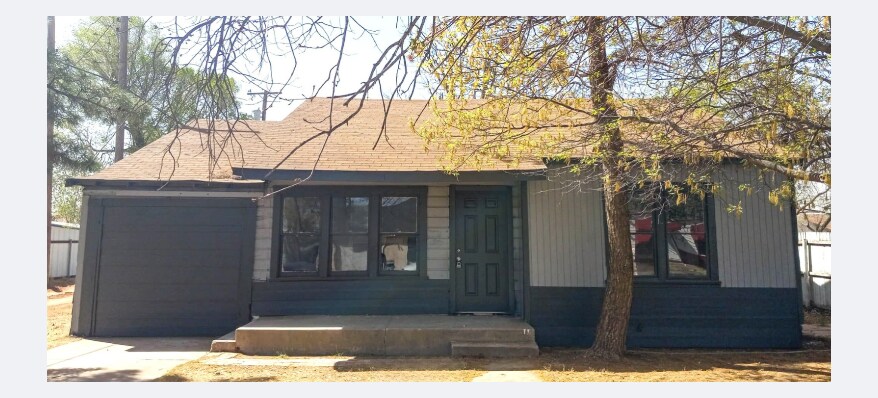 1107 32nd St in Lubbock, TX - Building Photo