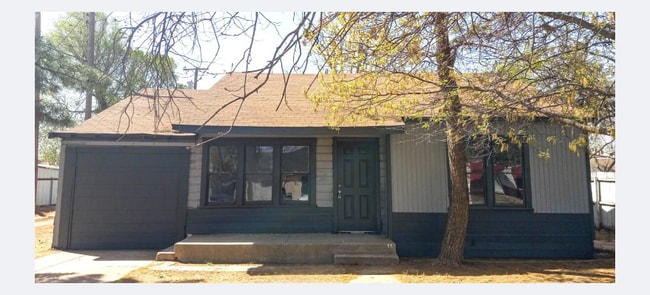 property at 1107 32nd St