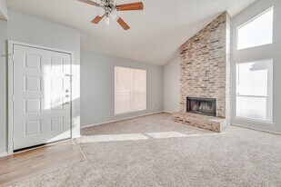 614 Lillard Rd in Arlington, TX - Building Photo