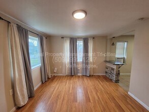 1124 E 7th Ave in Kennewick, WA - Building Photo - Building Photo