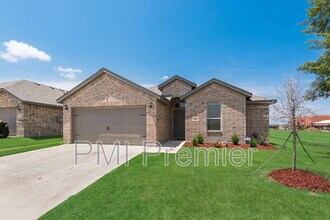 3360 N Crowley Cleburne Rd in Crowley, TX - Building Photo - Building Photo