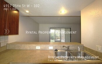 4917 25th St W in Bradenton, FL - Building Photo - Building Photo