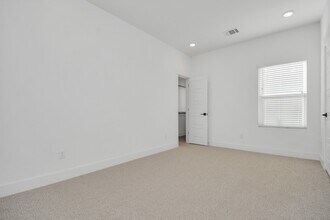 778 W Tidwell Rd in Houston, TX - Building Photo - Building Photo