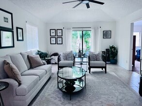 1128 Park Green Pl in Winter Park, FL - Building Photo - Building Photo