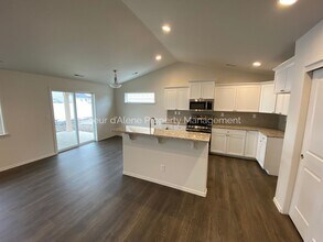 5882 W Lujack Wy in Rathdrum, ID - Building Photo - Building Photo