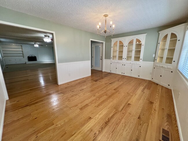 223 S Gunther St in Greenwood, AR - Building Photo - Building Photo