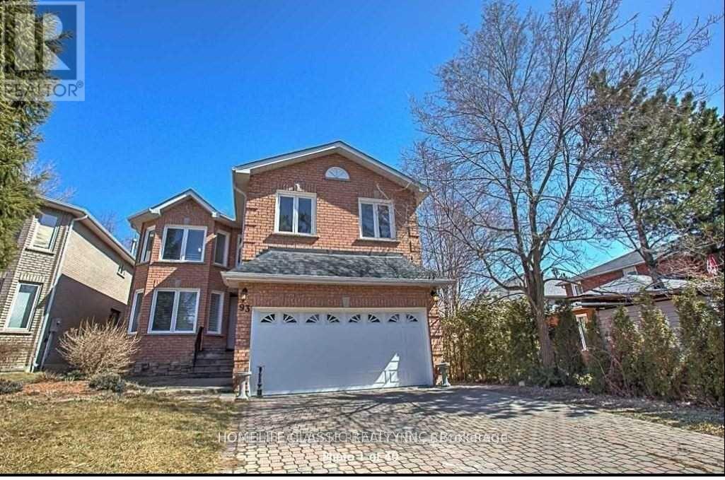 93 Kersey Crescent in Richmond Hill, ON - Building Photo