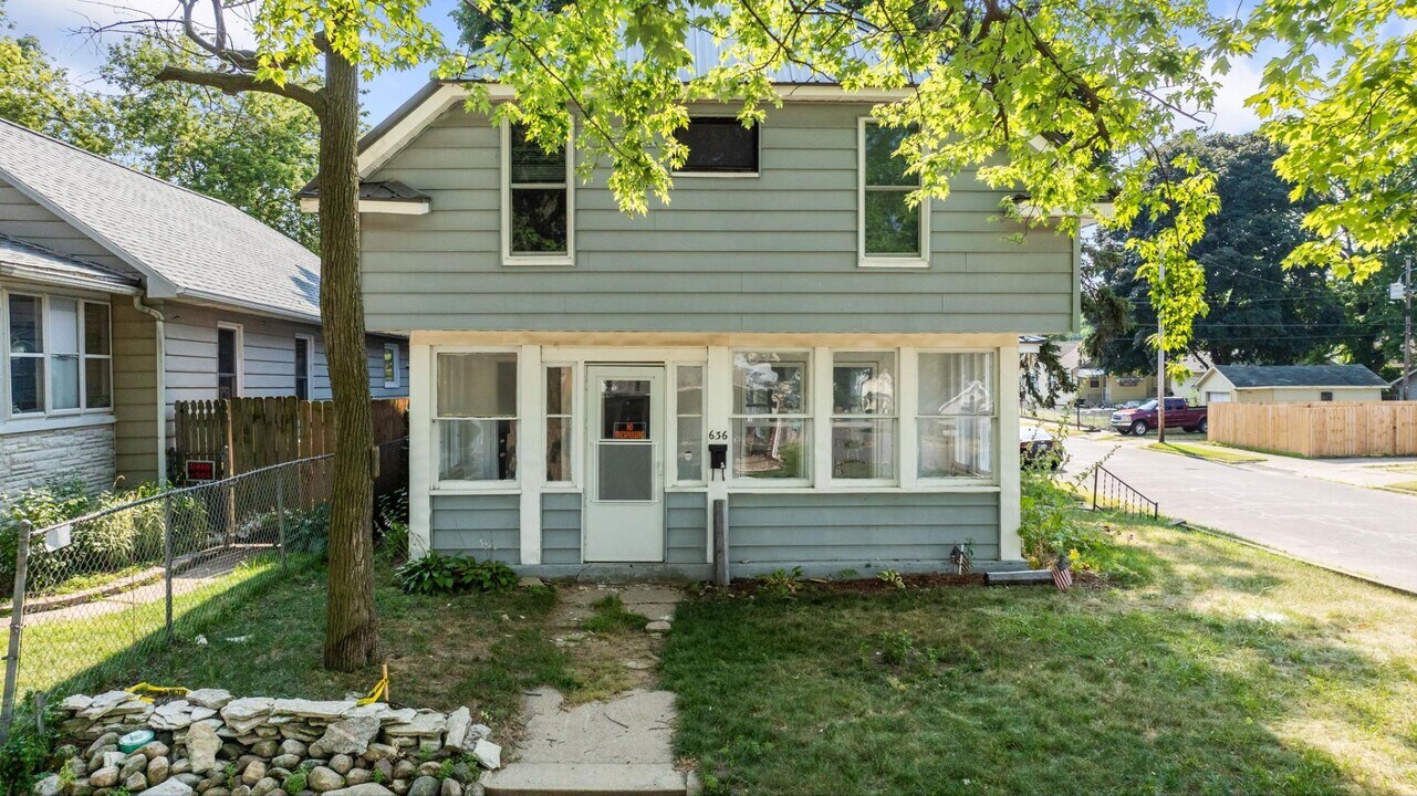 636 S 25th St in South Bend, IN - Building Photo