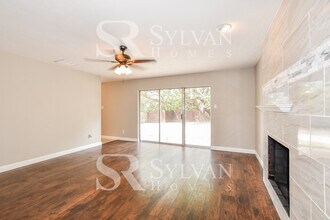 2207 Crooked Oak Ct in Arlington, TX - Building Photo - Building Photo