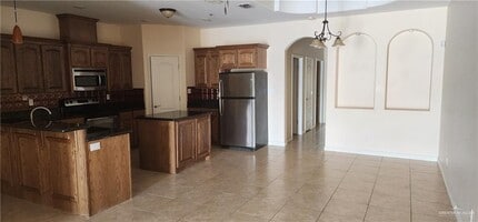 14 Samgar St in Edinburg, TX - Building Photo - Building Photo