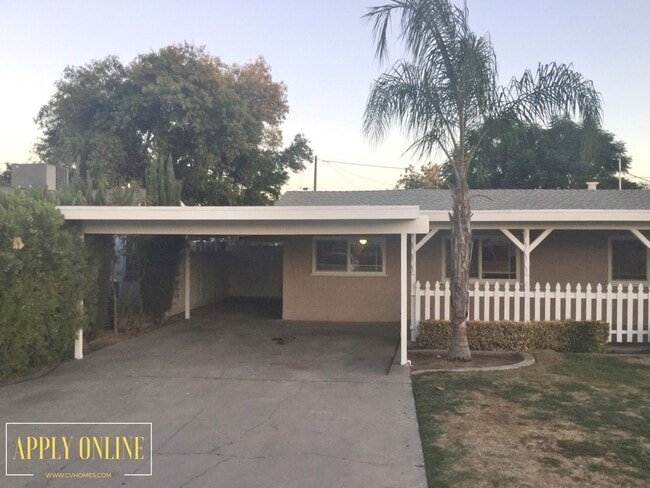 8729 E Ostler St in Selma, CA - Building Photo - Building Photo