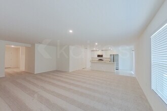 1304 Congress Ave in Lehigh Acres, FL - Foto de edificio - Building Photo