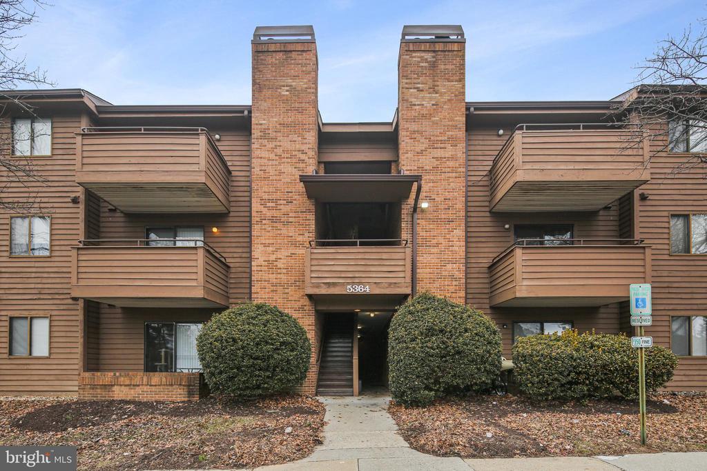 5364 Smooth Meadow Way in Columbia, MD - Building Photo