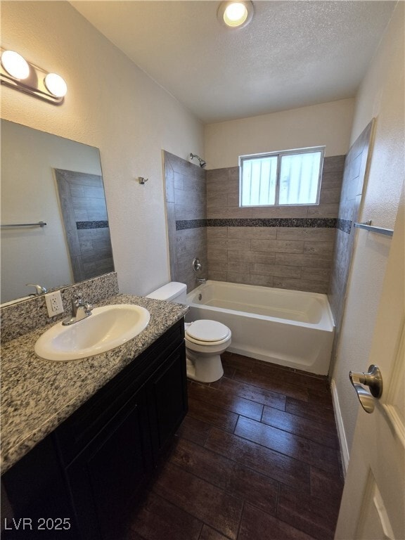property at 2626 Lynnwood St