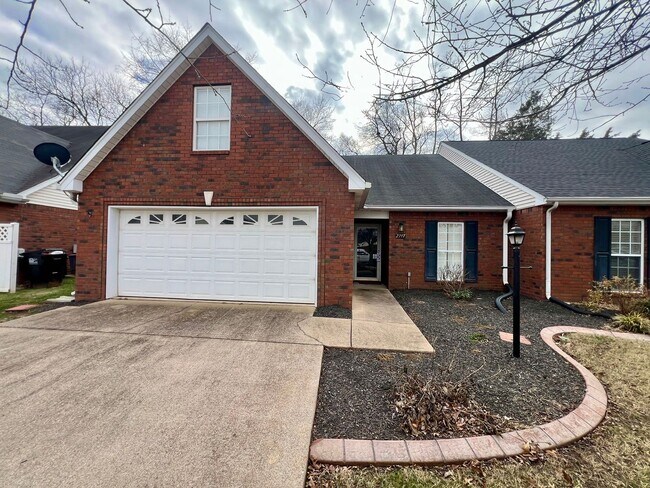 2747 Stonehedge Dr in Murfreesboro, TN - Building Photo - Building Photo