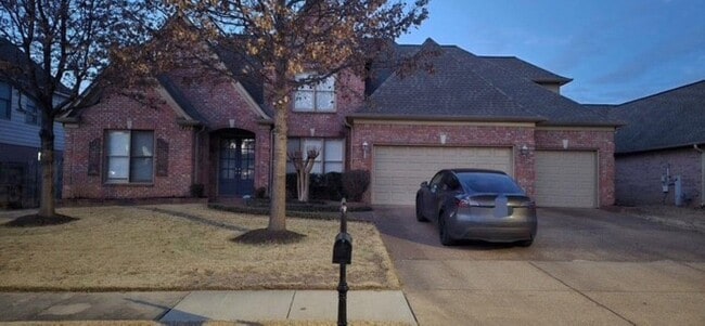 property at 472 Hunters Mill Cove