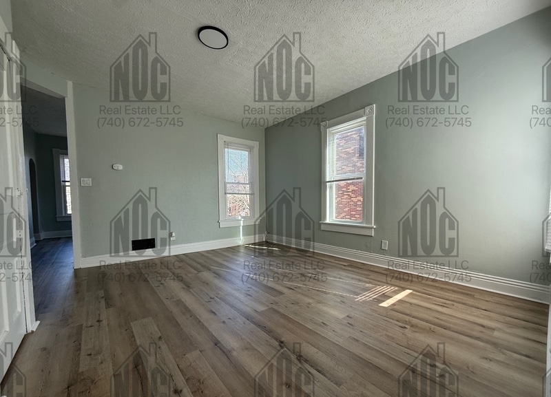 726 E Main St in Lancaster, OH - Building Photo