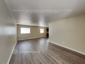 1432 Calhoun St in Redlands, CA - Foto de edificio - Building Photo