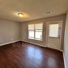 8028 Woodlake Dr in Riverdale, GA - Building Photo - Building Photo