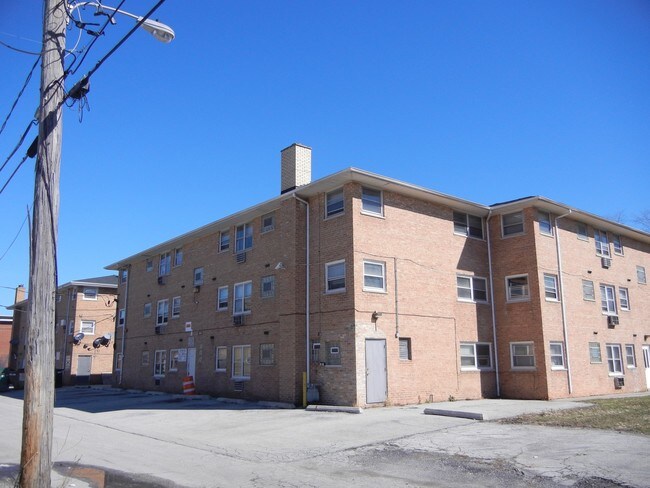 14110 S Atlantic Ave in Riverdale, IL - Building Photo - Building Photo