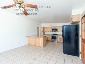 2032 E Blacklidge Dr in Tucson, AZ - Building Photo - Building Photo
