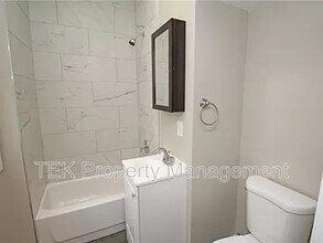 128 Roslyn St in Rochester, NY - Building Photo - Building Photo