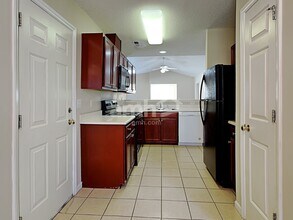 105 Exeter Ct in Winston-Salem, NC - Building Photo - Building Photo