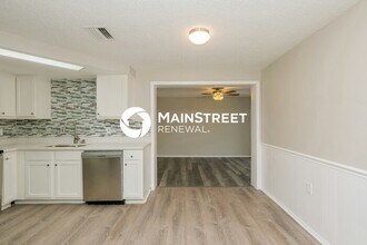 1319 Gerard Ln in Holiday, FL - Building Photo - Building Photo