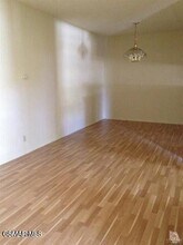 640 Indian Oak Ln in Oak Park, CA - Building Photo - Building Photo