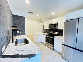 7803 Sugar Brook Ct in Orlando, FL - Building Photo - Building Photo