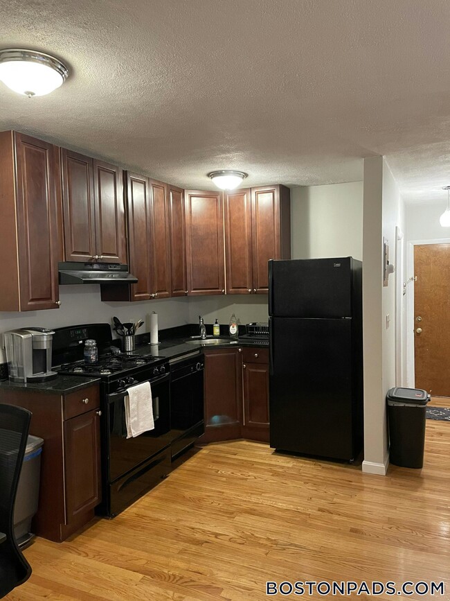 145 Endicott St in Boston, MA - Building Photo - Building Photo