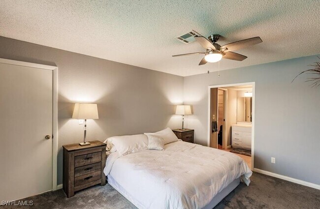 221 SE 6th St in Cape Coral, FL - Building Photo - Building Photo