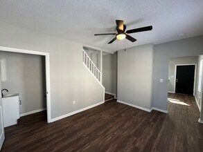 581 E Starr Ave in Columbus, OH - Building Photo - Building Photo