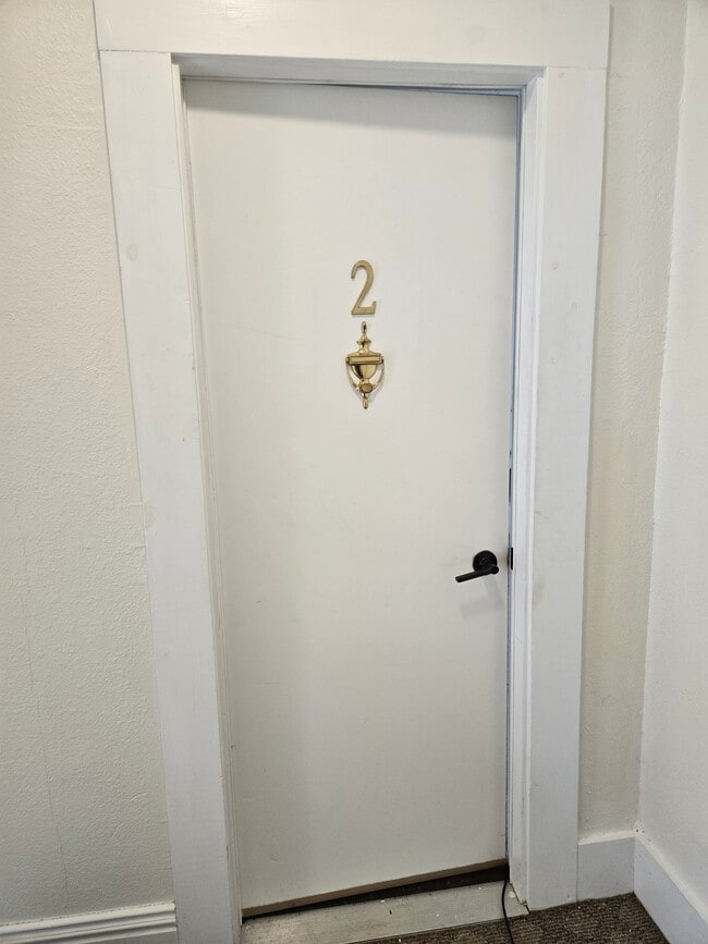 129 E Main St, Unit Apt 2 in Morenci, MI - Building Photo - Building Photo