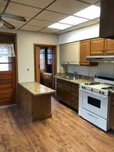 1323 Chamberlain Ave in Fairmont, WV - Building Photo - Building Photo