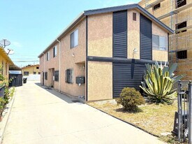 1343 W 36th St in Los Angeles, CA - Building Photo