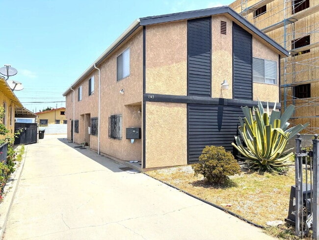 property at 1343 W 36th St