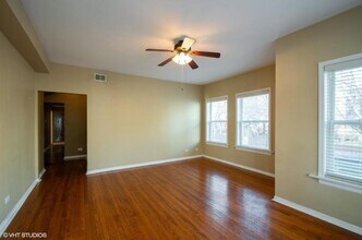 6042 N Kenmore Ave in Chicago, IL - Building Photo - Building Photo